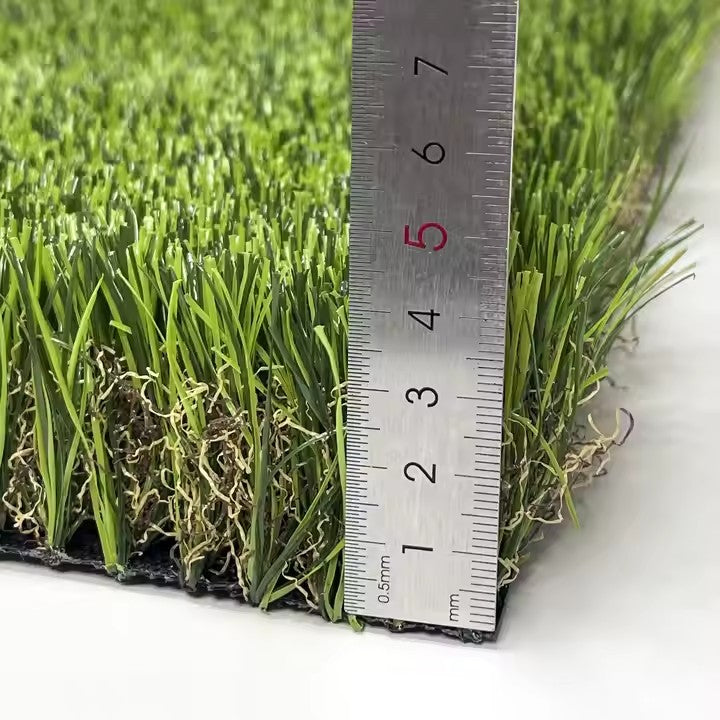 Artificial turf side view - Green lawn edge finishing angle