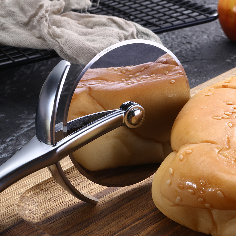 custom-pizza-cutter product image 1