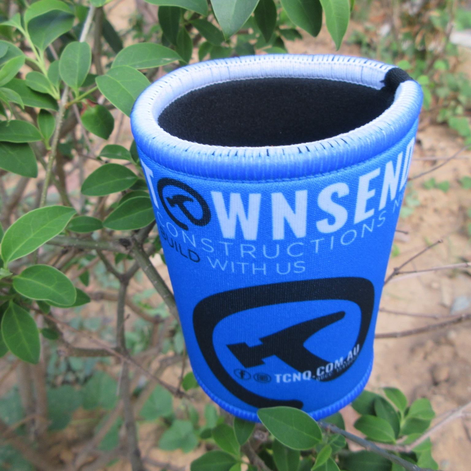 custom-neoprene-can-cooler product image 4