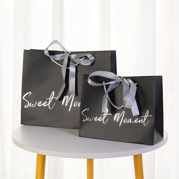 OEM Printed Paper Gift Bag with Metal Rope Handle Bulk