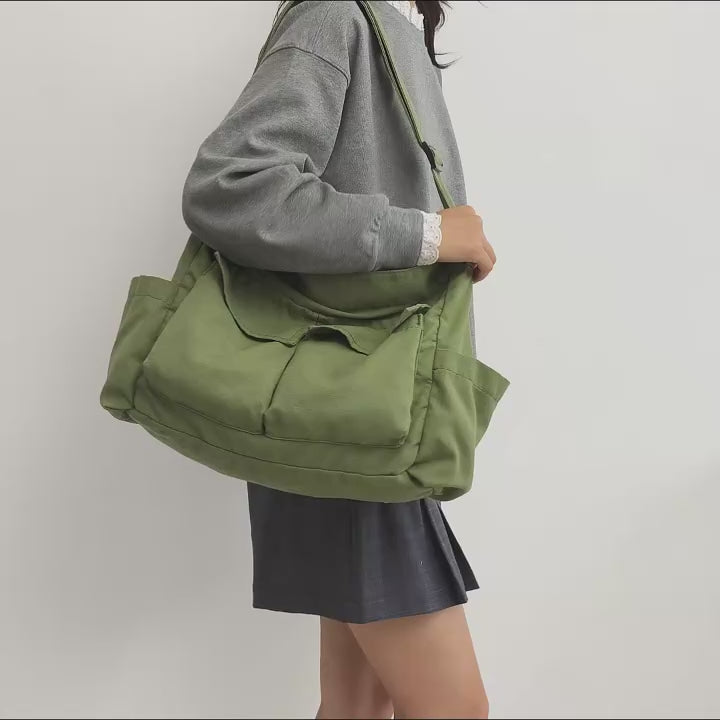 custom-extra-large-messenger-bag product video