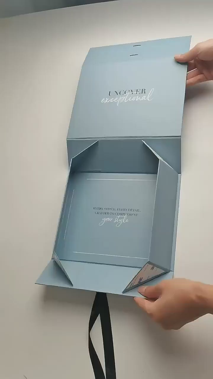 custom-blanket-gift-box product video