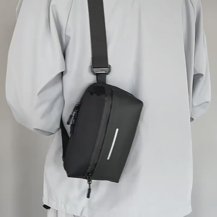 custom-reflective-messenger-bag product video