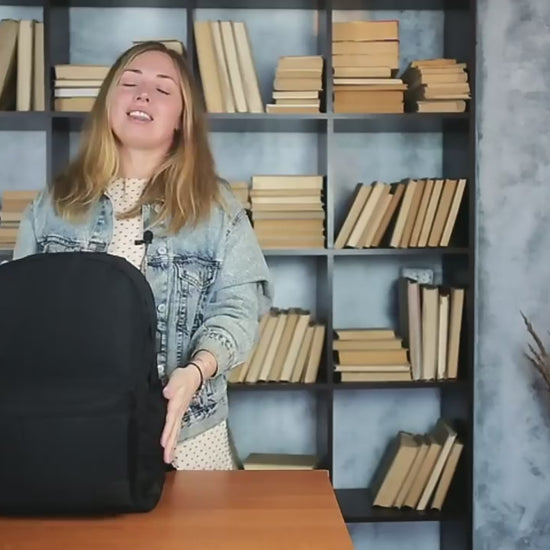 custom-gaming-backpack product video